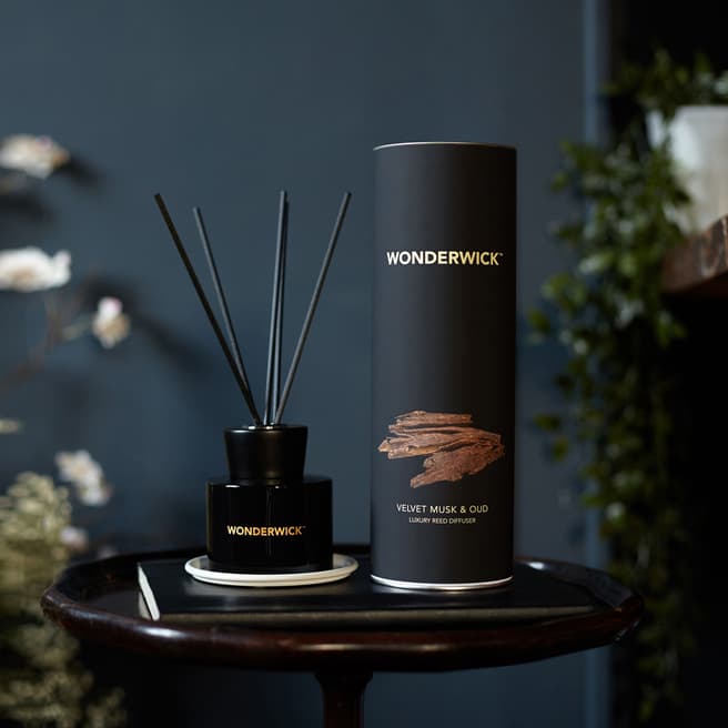 The Country Candle Company Velvet Musk & Oud Wonderwick™ Noir Reed Diffuser
