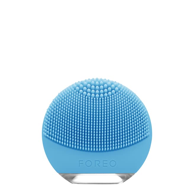 FOREO LUNA go Facial Cleansing Brush for Combination Skin