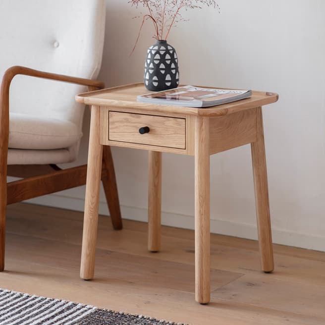 Gallery Living Derby Side Table