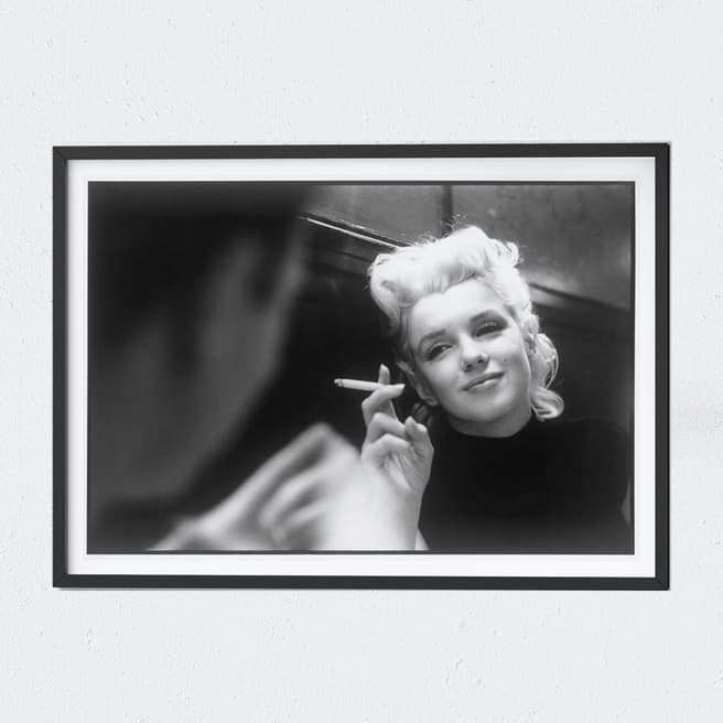 Iconic Prints Marilyn Monroe Smoking a Cigarette