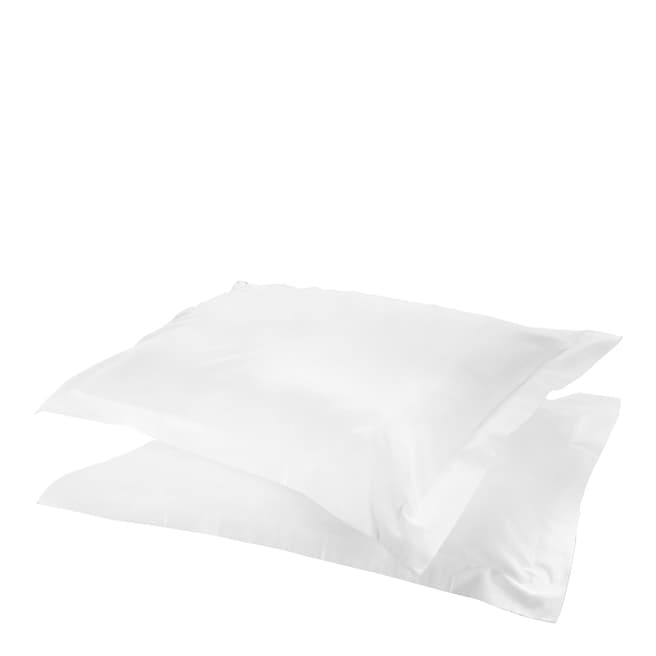 N°· Eleven Pair of Oxford Pillowcases, White