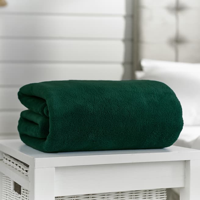 Deyongs Snuggle Faux Fur Throw, Forest