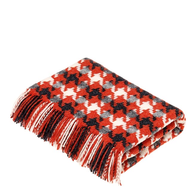 Bronte by Moon Red Houndstooth Lambswool Throw 140x185cm