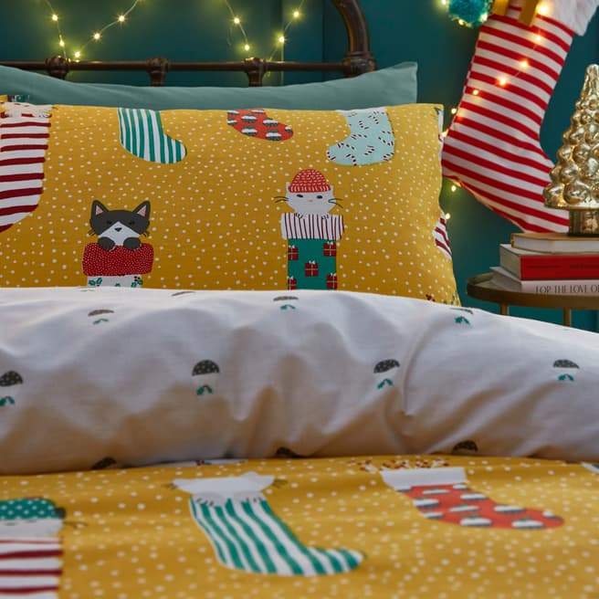 Furn Cats Christmas Double Duvet Cover Set, Ochre