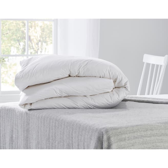 Earlys of Witney Goose Feather & Down Single 13.5 Tog Duvet