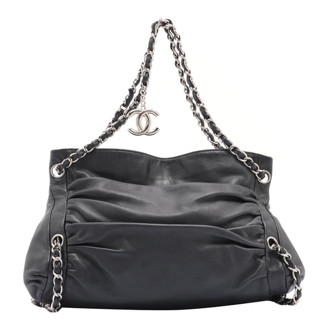 Vintage Chanel Black Chanel shoulder bag
