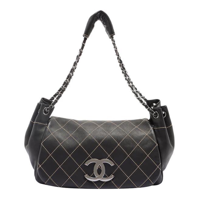 Vintage Chanel Black Chanel shoulder bag