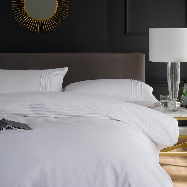 The Lyndon Company Como King Duvet Set