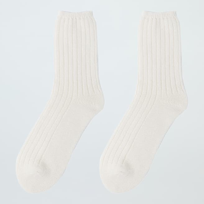 N°· Eleven Cream Cashmere Ribbed Socks