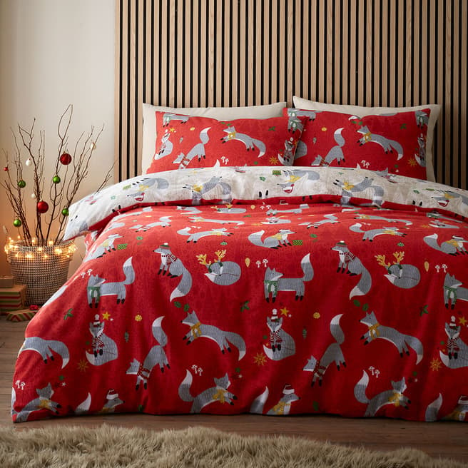 Fusion Christmas Foraging Fox Double Duvet Cover Set, Red