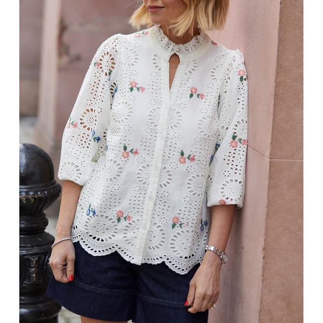 Wyse White Ellie Embroidery Blouse