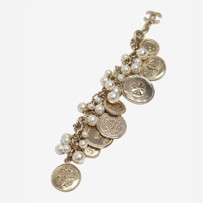 Pre-Loved Chanel Gold Chanel Rue Cambon Charm Bracelet