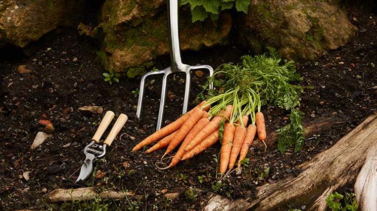 Shop Garden Gear With Spear & Jackson