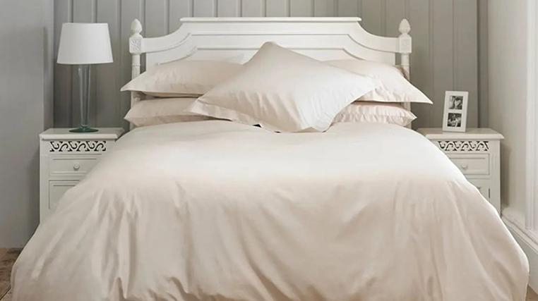 Casual Bedding By The Lyndon Company
