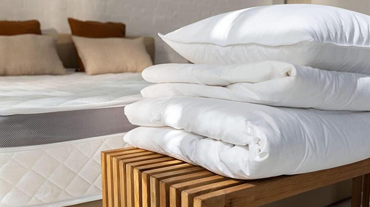 Summer Bedding With Surrey Down & Die Zudecke