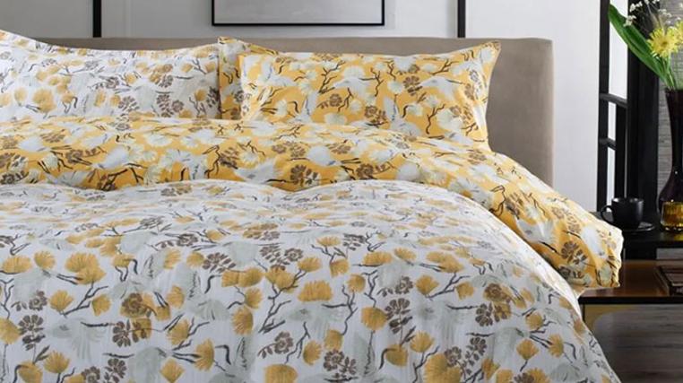 Summer Bedding By The Lyndon Company & Deyongs