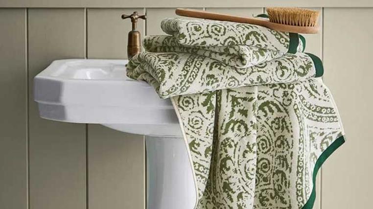 Towels & Bath Shop