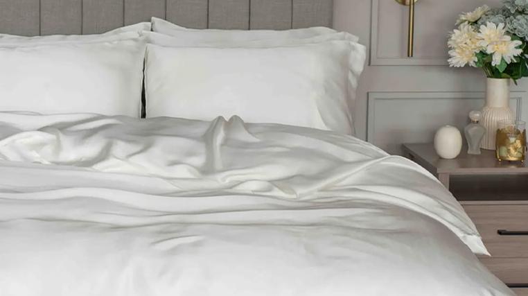 Sleeping In Silk: Luxurious Bedding