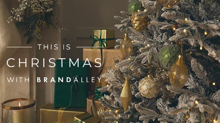Christmas Trees, Wreaths & Garlands