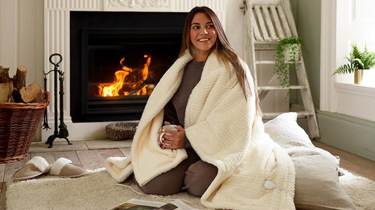 Snuggle Up: Heated & Cosy Throws