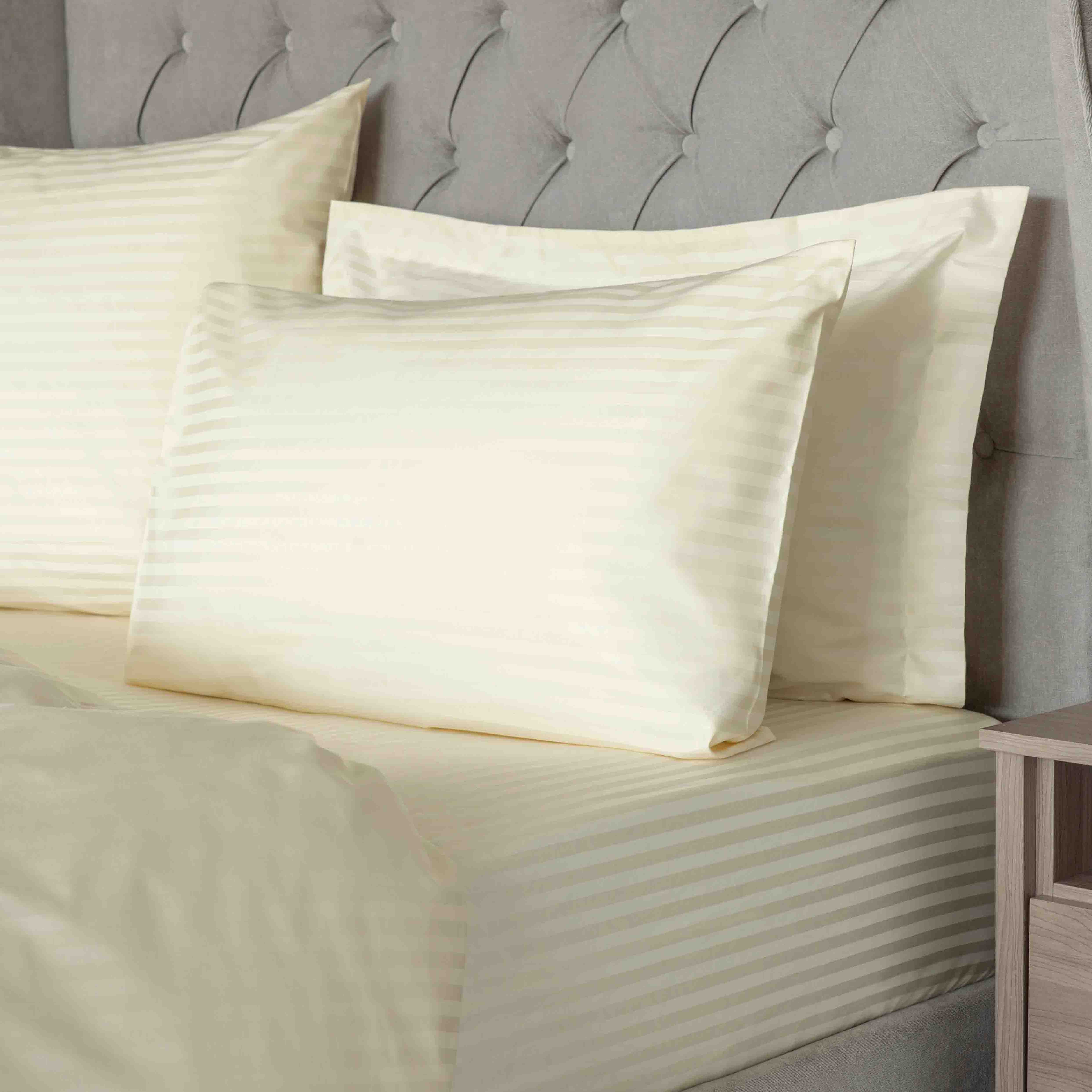 Belledorm 540TC Hotel Suite Satin Stripe Duvet Cover Set Double Ivory