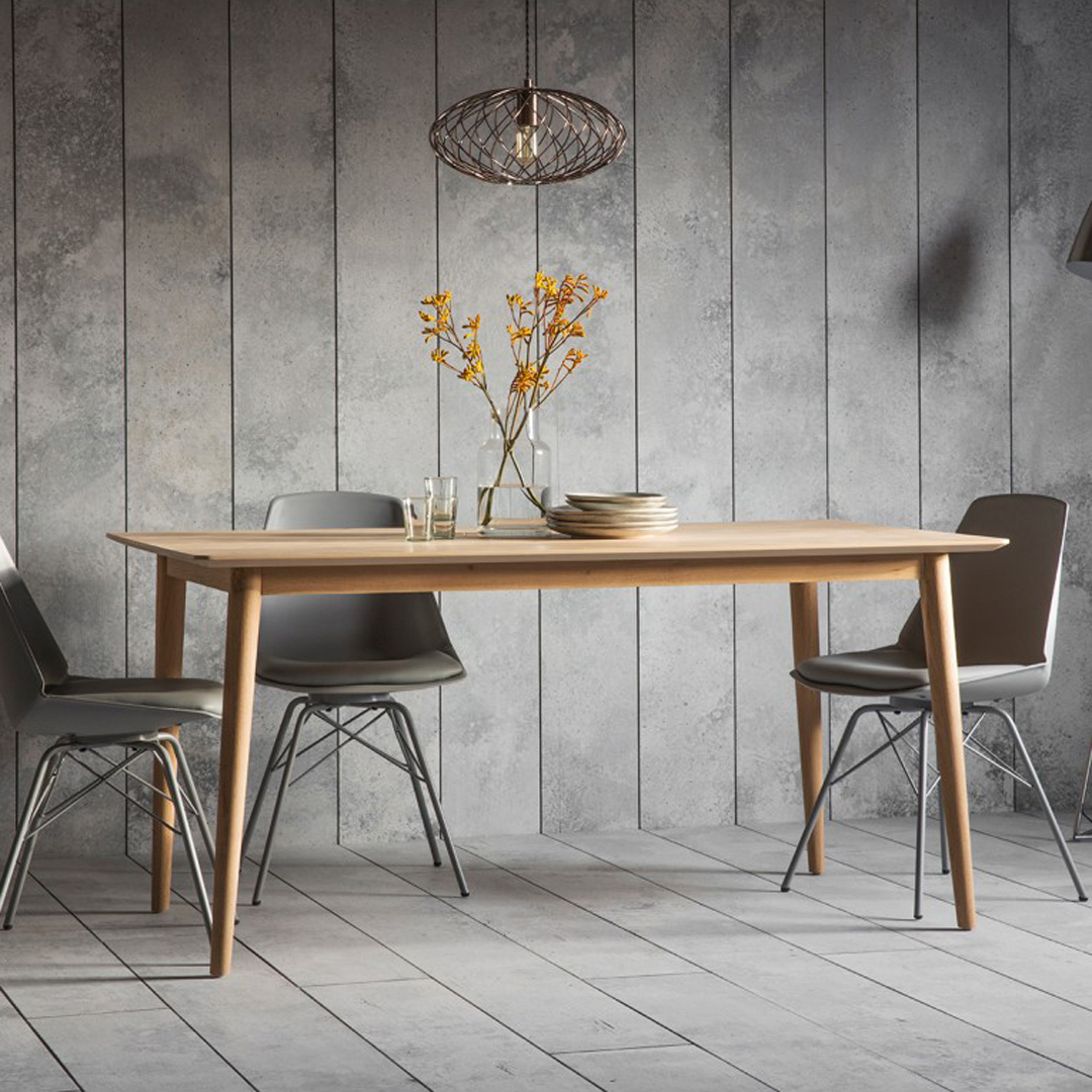 Gallery Living   Mason Dining Table in Size +44, BrandAlley