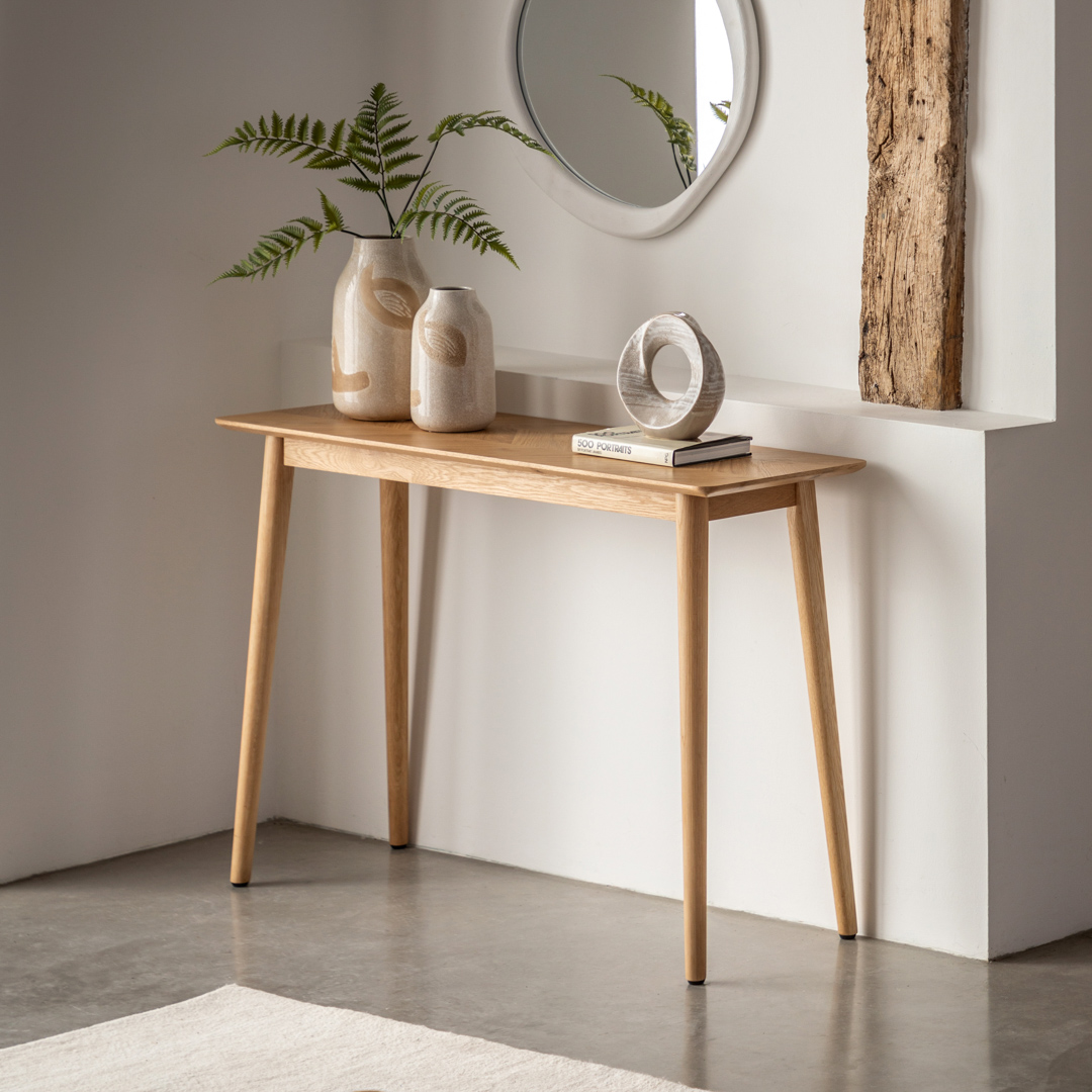 Gallery Living     Northam Console Table in Size +44, BrandAlley