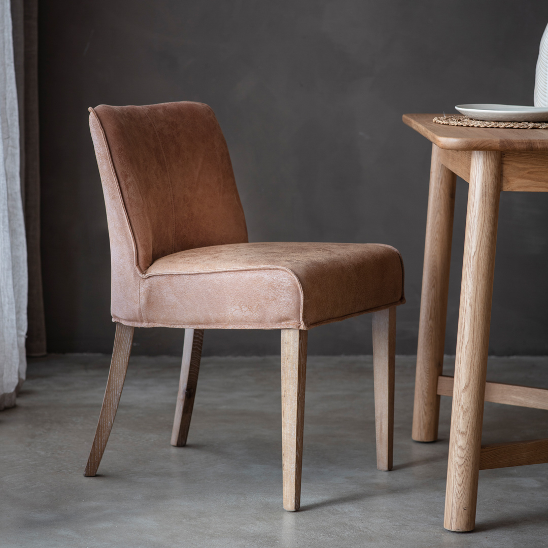 Gallery Living    Brown Fallbrook  Chairs Leather in Size Set of 2, BrandAlley
