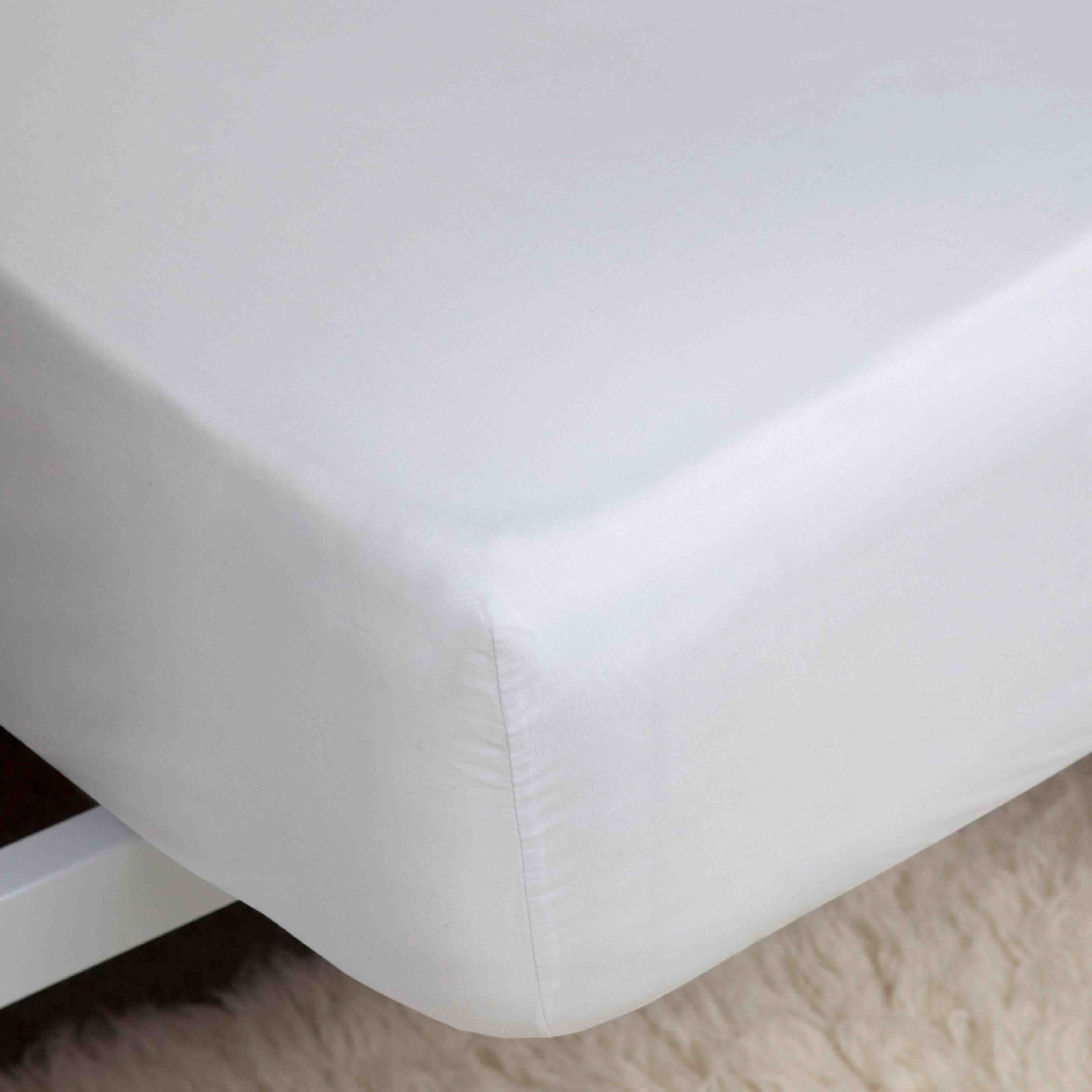 Belledorm   Premium Blend 500 Thread Count 12"" Fitted SheetSingle White in Size Single, BrandAlley