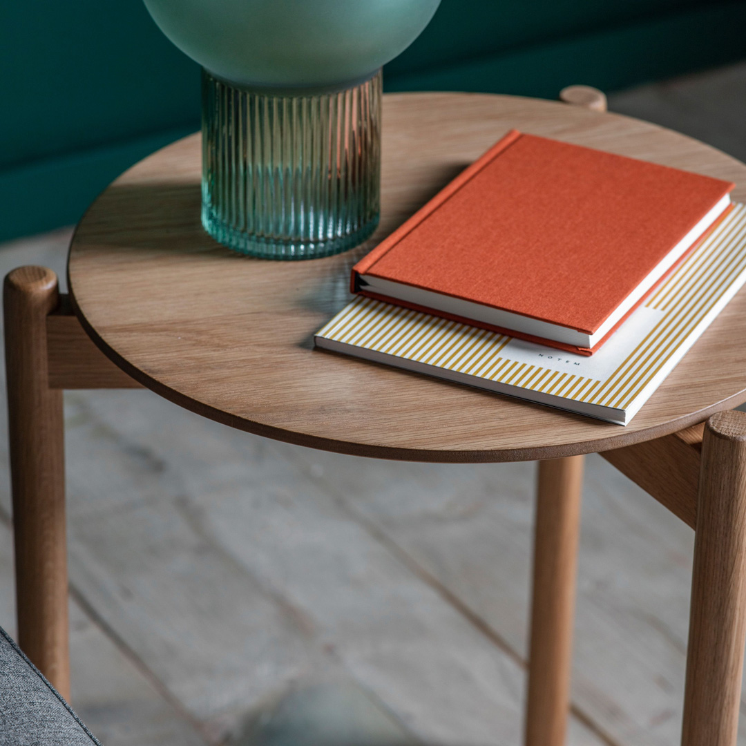 Gallery Living   Mirage Side Table Oak in Size +44, BrandAlley