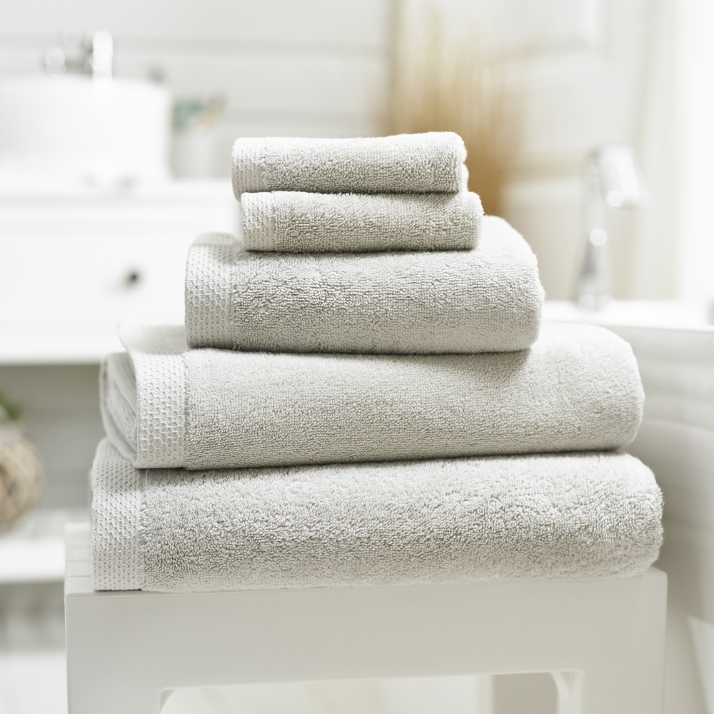 Egyptian Spa 700GSM Bath Sheet Putty