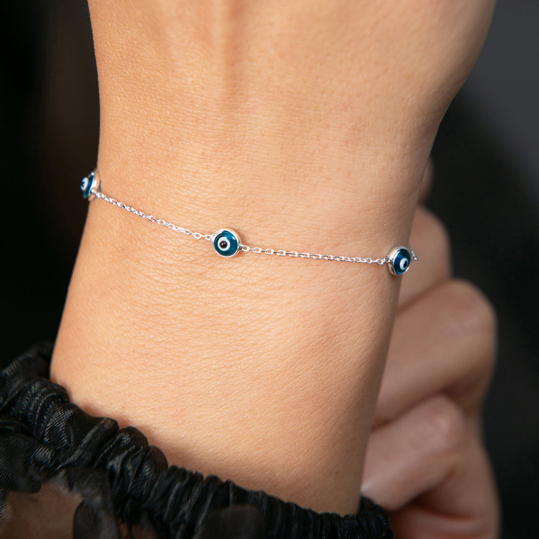 Silver Lucky Eye Bracelet - Elika - Modalova