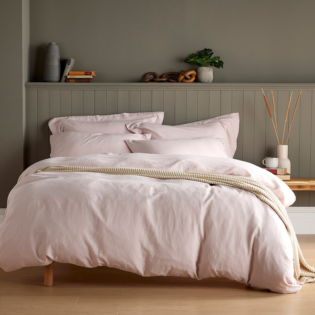 Hotel Living    Pink Linen Blend Duvet Cover Rose in Size Double, BrandAlley