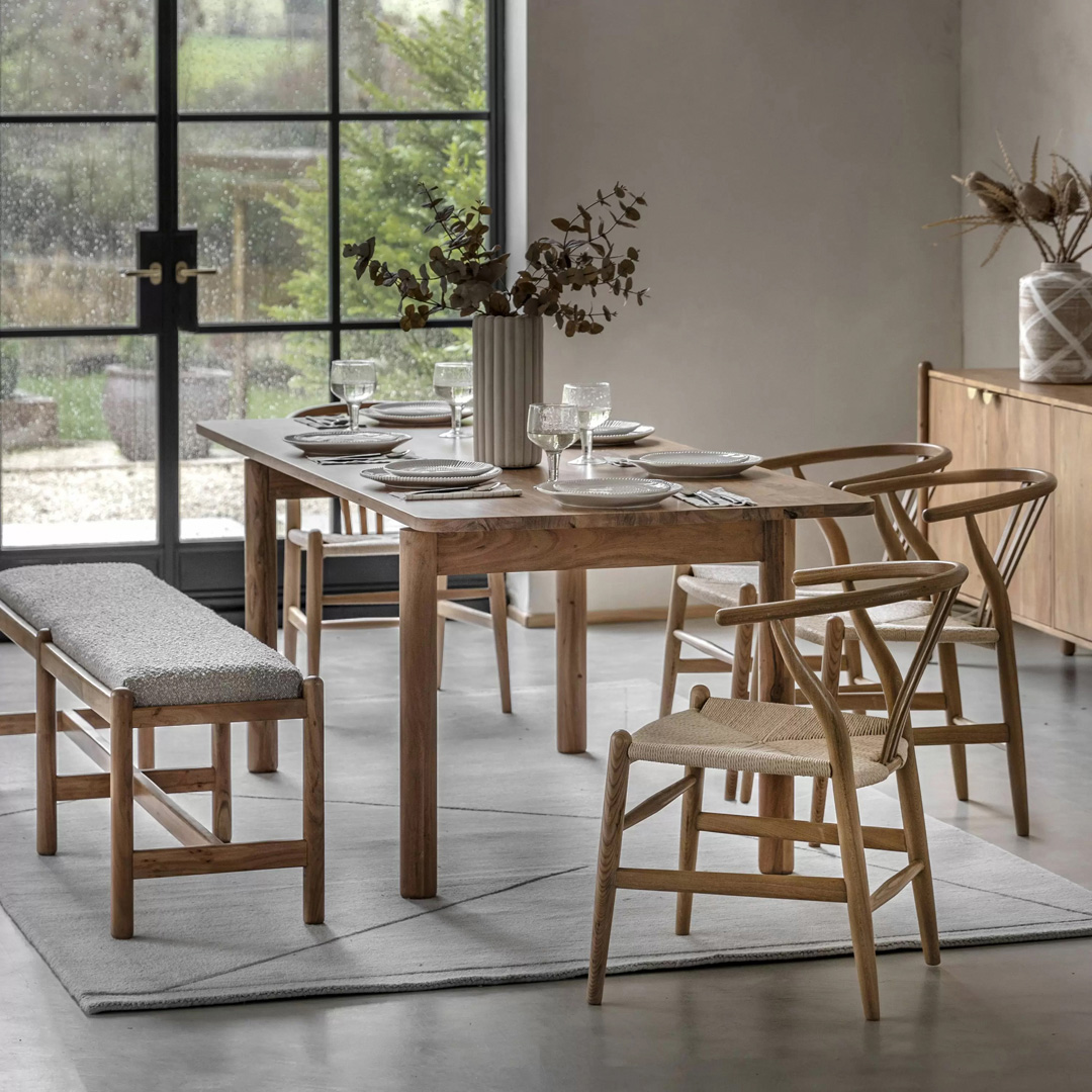 Gallery Living   Wingfield Dining Table in Size Large, BrandAlley