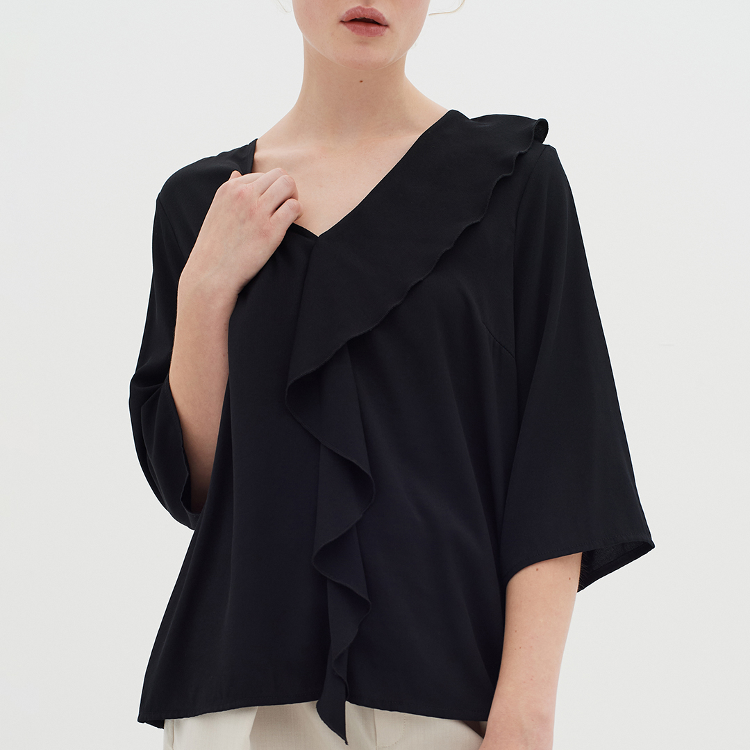 Black Cadenza Blouse