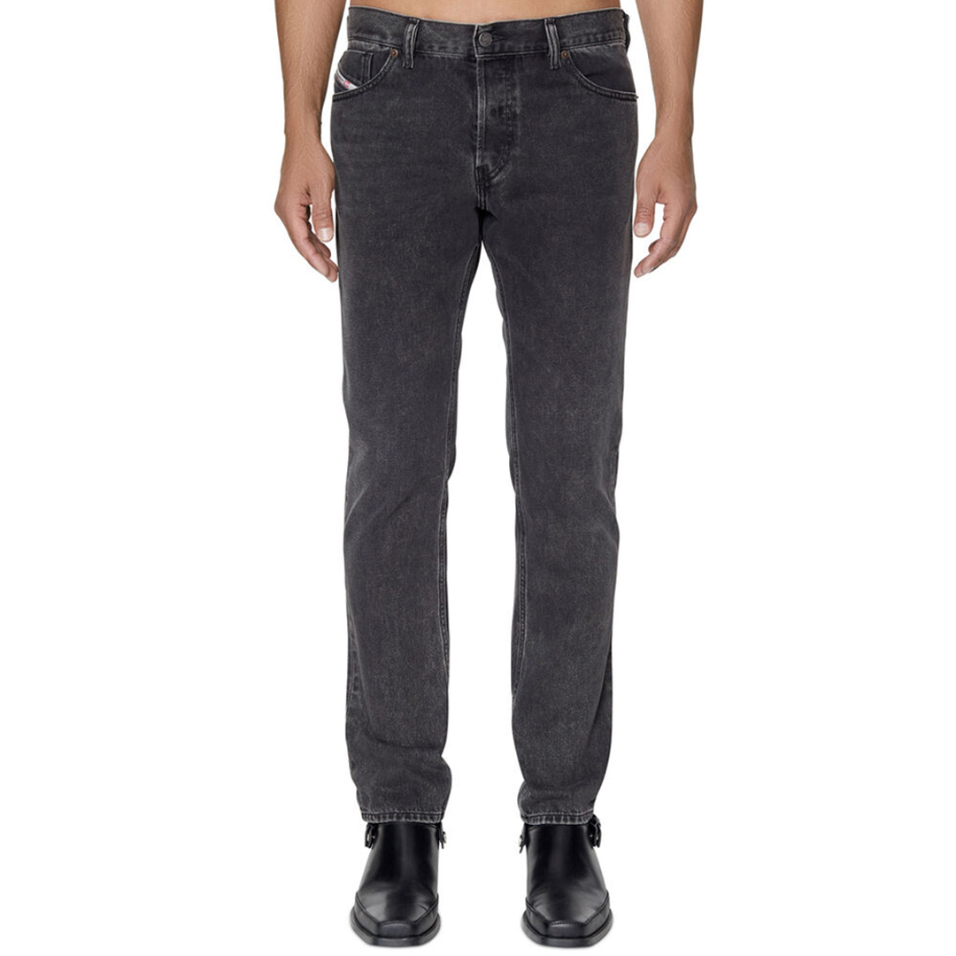 Black Wash 1995 Sark Straight Jeans
