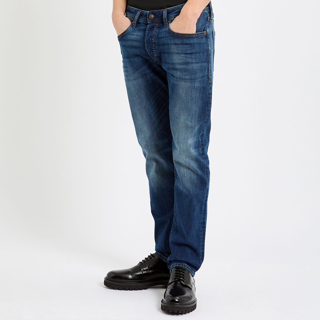 Mid Blue Buster-X Tapered Stretch Jeans