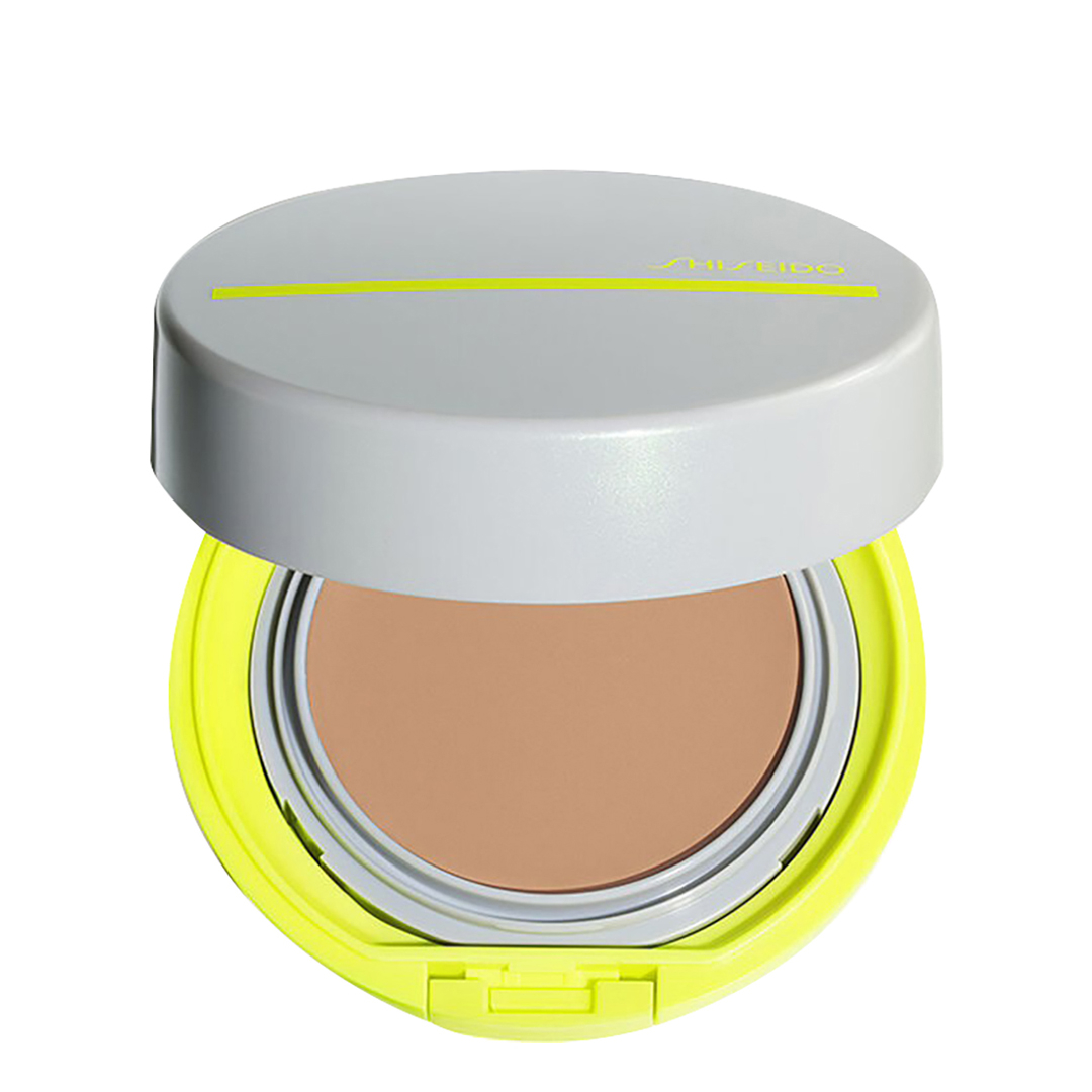 Shiseido     Sports Bb Compact Spf50+ Medium Dark 30Ml in Size Medium, BrandAlley