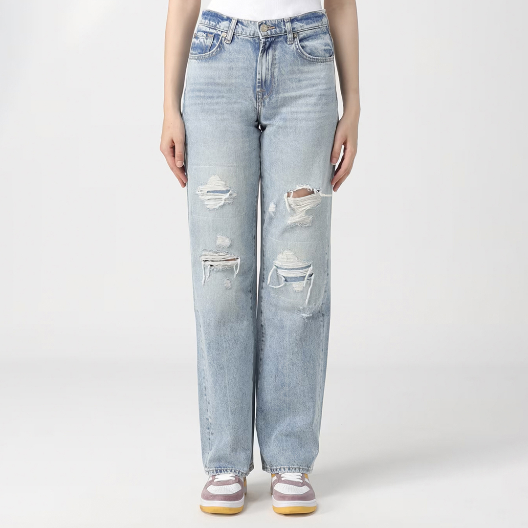 Light Blue Tess Distressed Jeans