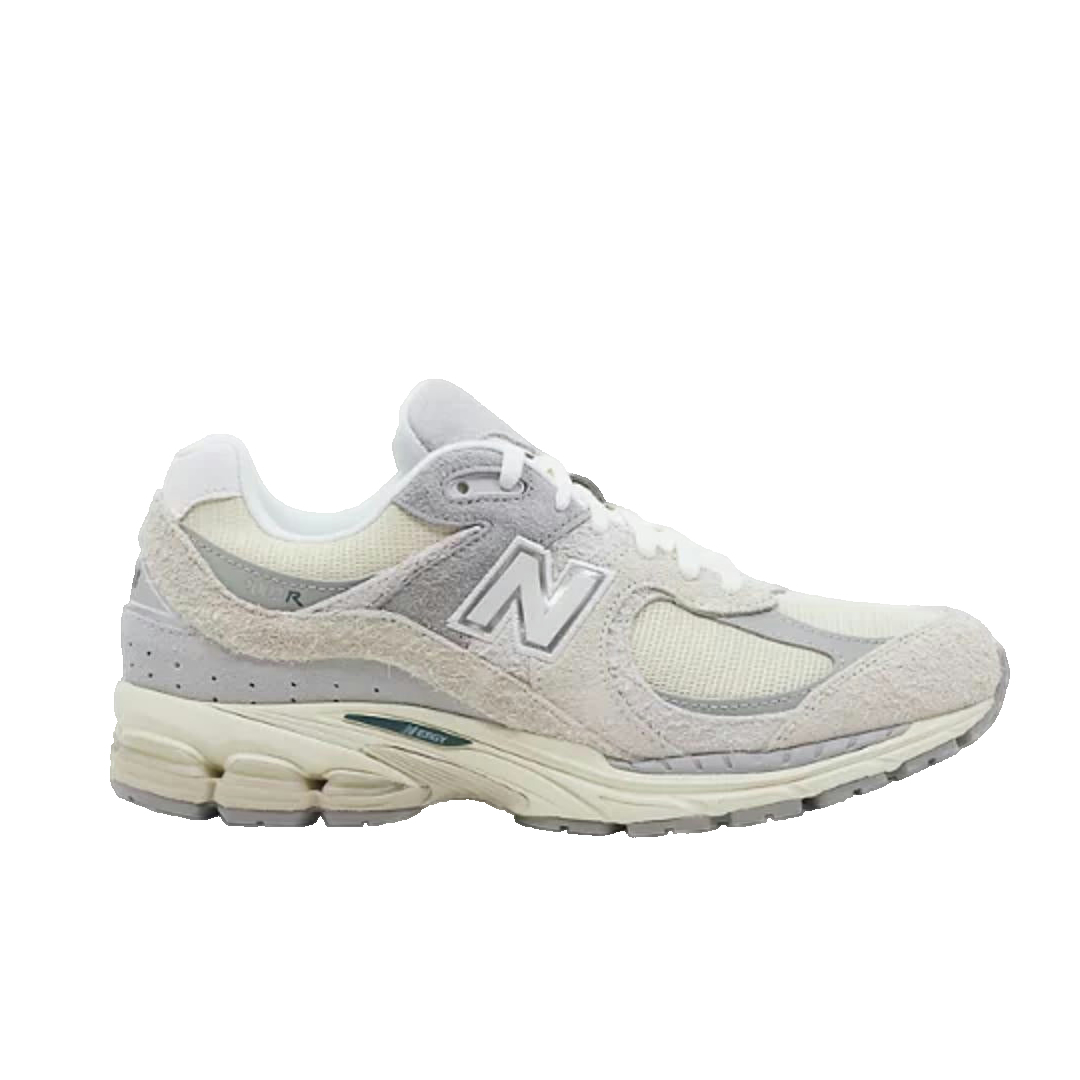 New Balance Men's  2002r Trainers in Size 7, BrandAlley
