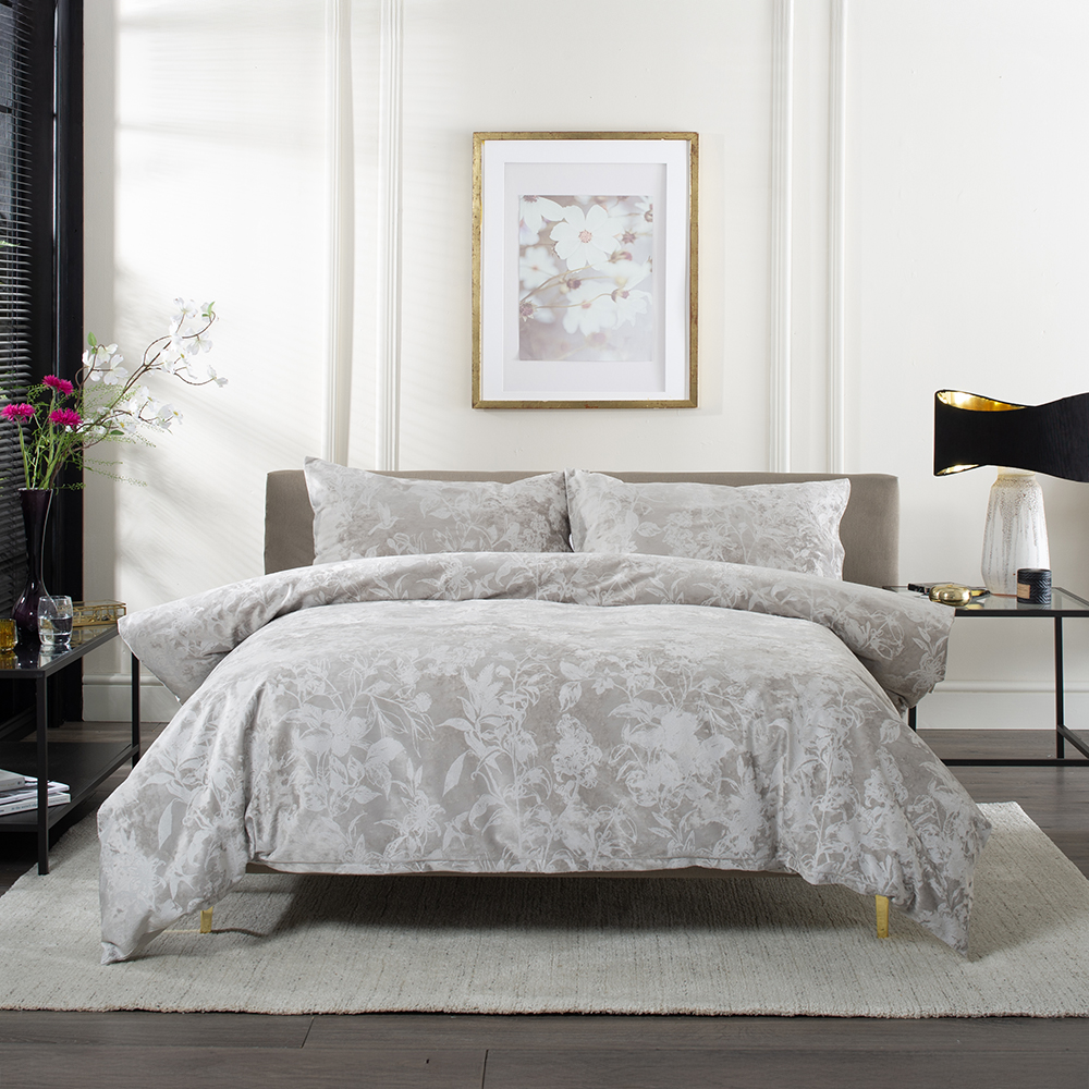 The Lyndon Company   Chatsworth Natural Duvet Set in Size Kingsize, BrandAlley