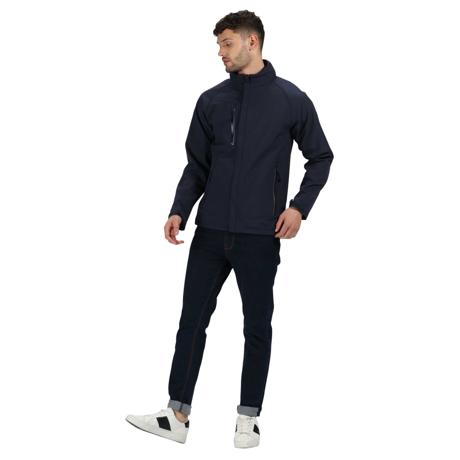 Regatta Men's  Soft Shell Jacket Apex Polyester Navy in Size M, BrandAlley
