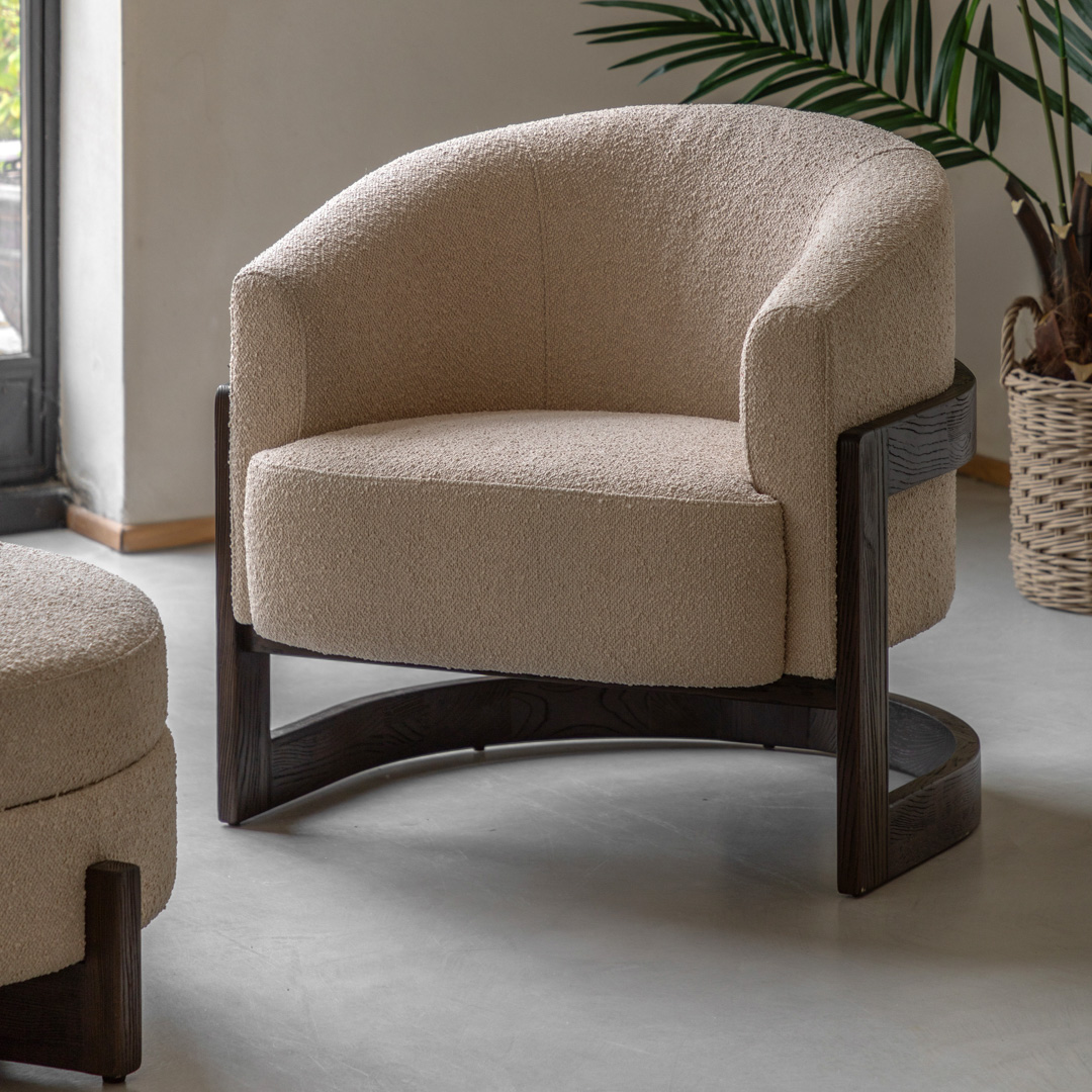 Gallery Living   Hartley Armchair in Size +44, BrandAlley