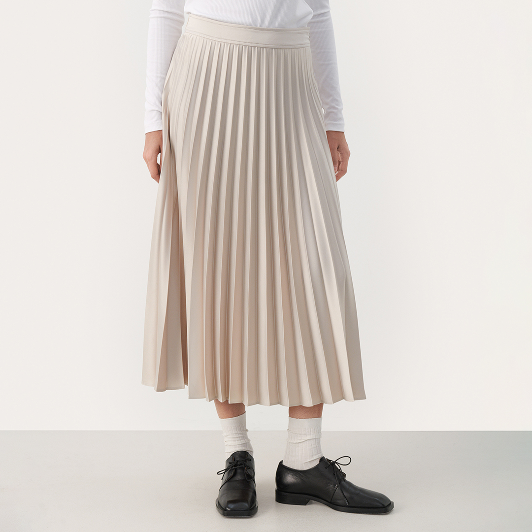 Oatmeal Veneda Pleated Midi Skirt