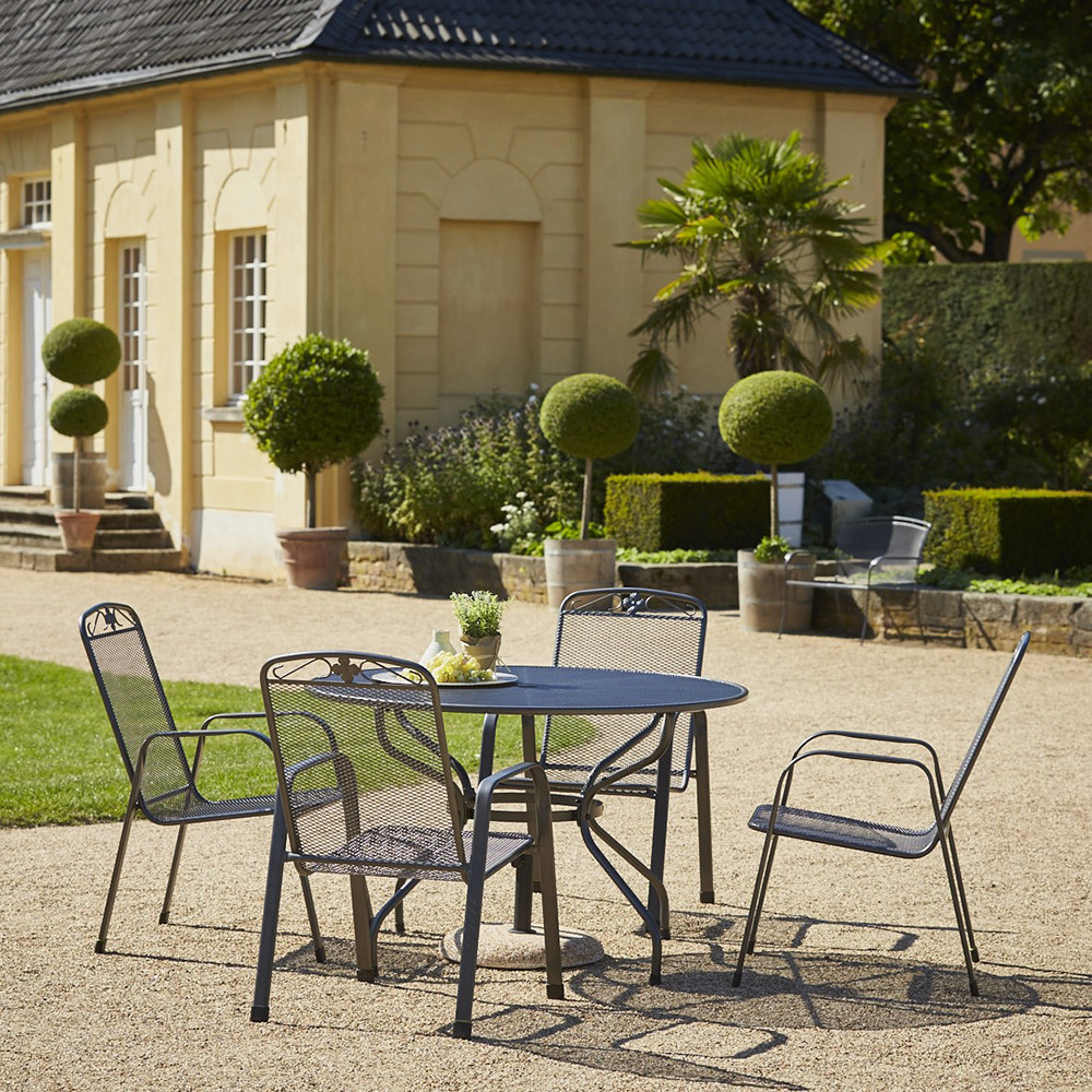 Pacific   Savoy Round 4 Seater Dining Set in Size M, BrandAlley