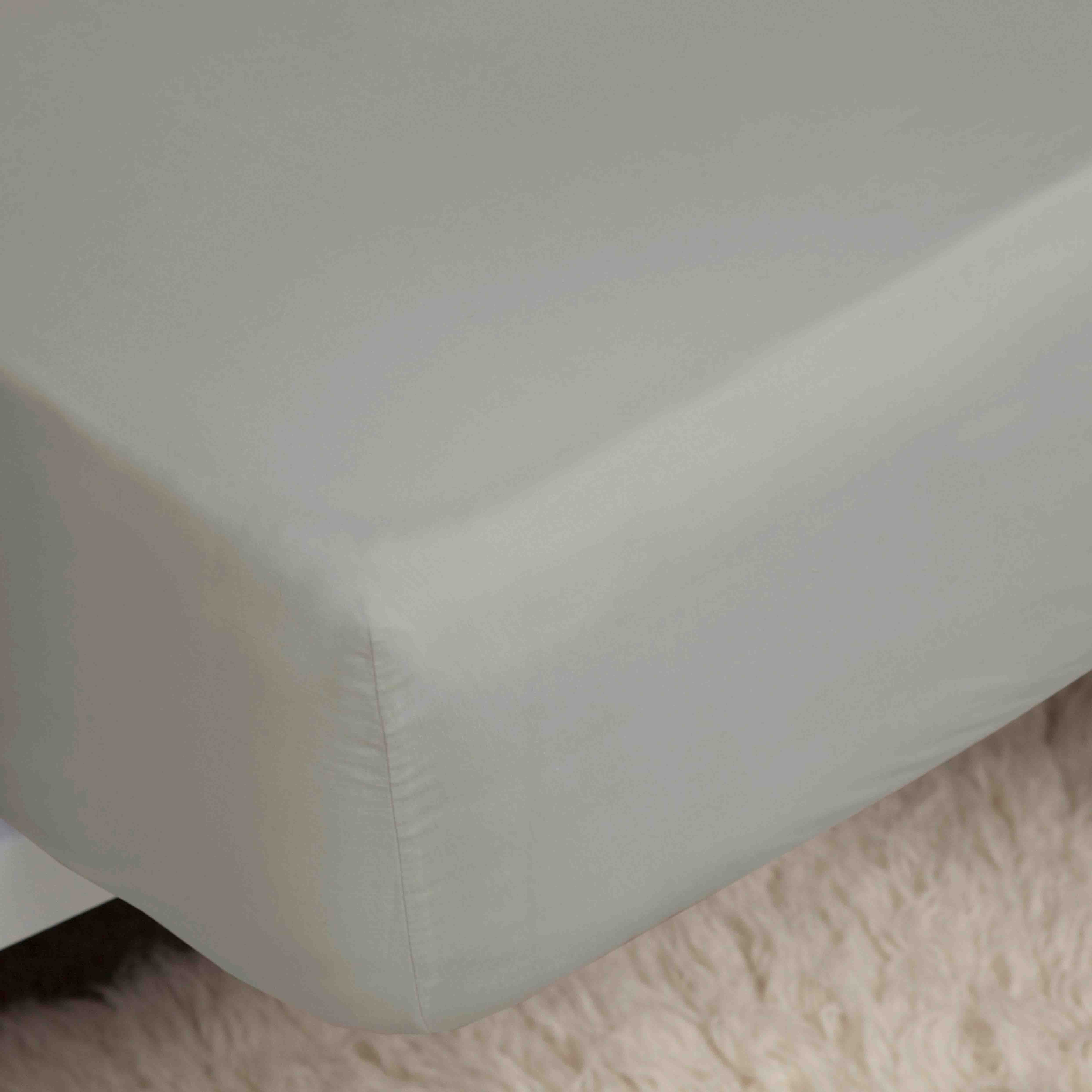 Belledorm    Platinium Egyptian Cotton 400 Thread Count 15" Fitted Sheetsuperking Platinum in Size Superking, BrandAlley