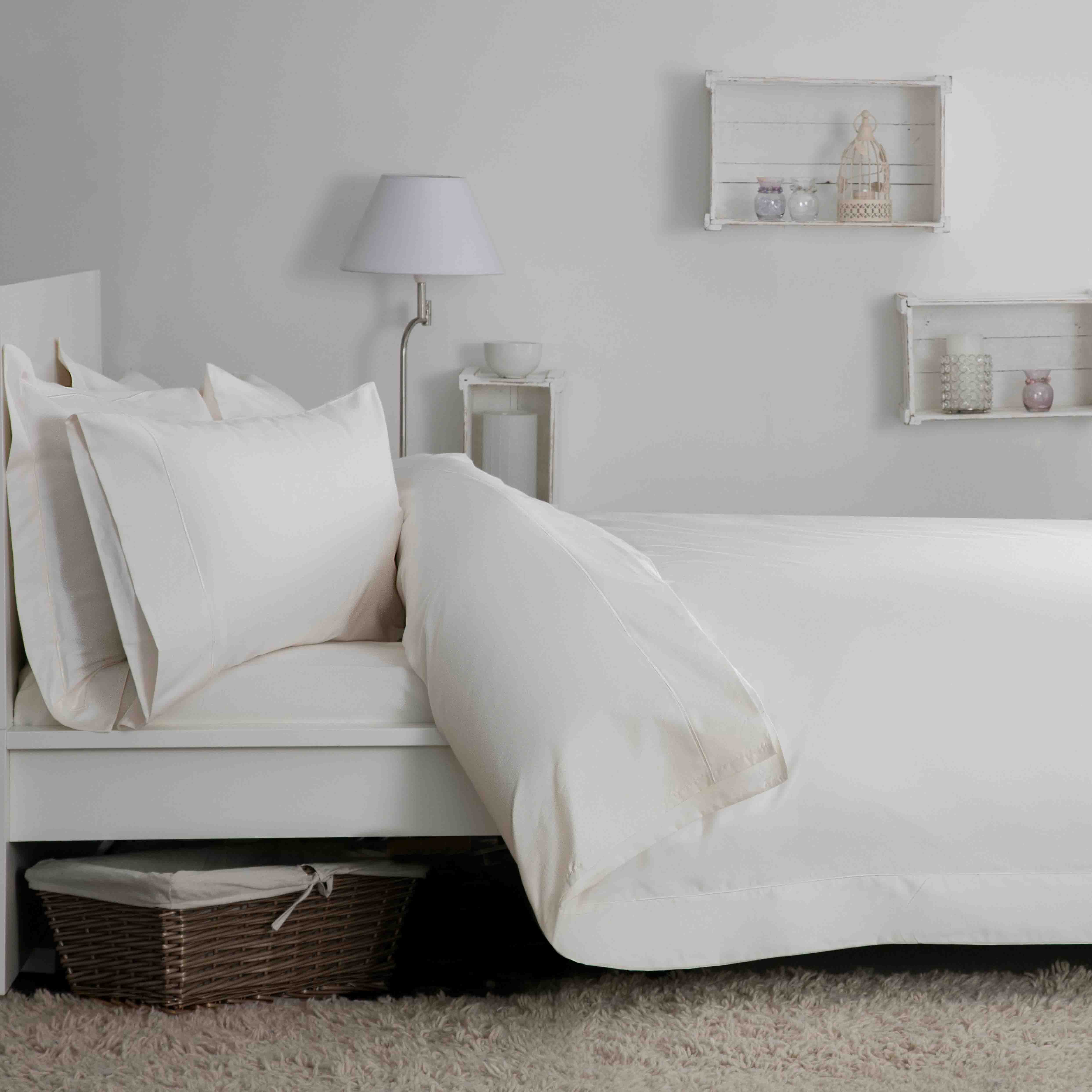 Belledorm   Egyptian Cotton 400 Thread Count Oxford Duvet CoverKingsize Ivory in Size Kingsize, BrandAlley