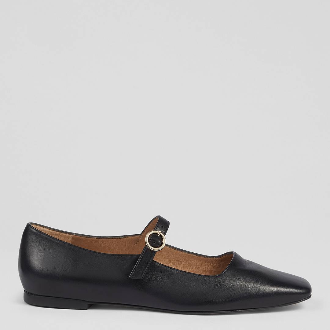 Black Willow Leather Pumps