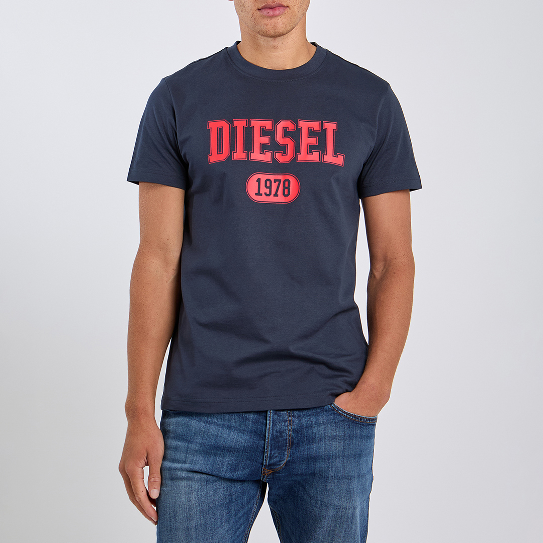 Diesel Men's   Navy Large Printed Logo Cotton T-Shirt in Size L, BrandAlley