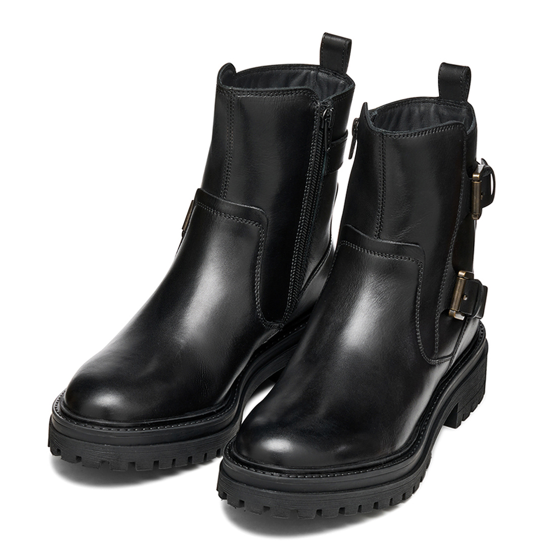 Geox Women's   Black Iridea Ankle Boots in Size 6, BrandAlley